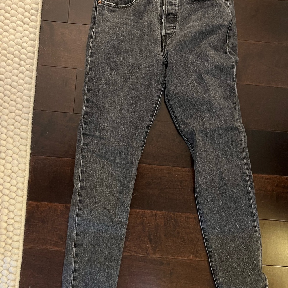 Levi's Women's Dark Gray Straight Leg Jeans